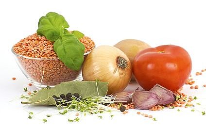 Tomaten-Reissuppe mit Linsen